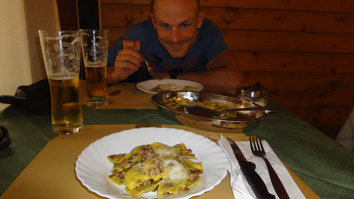 leckeres Abendessen am Campeggio Oasi Cocchiola