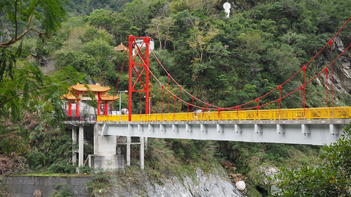 Brücke bei Tienhsiang in der Taroko-Schlucht
