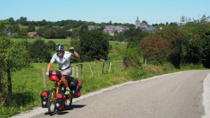 Jubel über den ersten Anstieg nach 1.300km