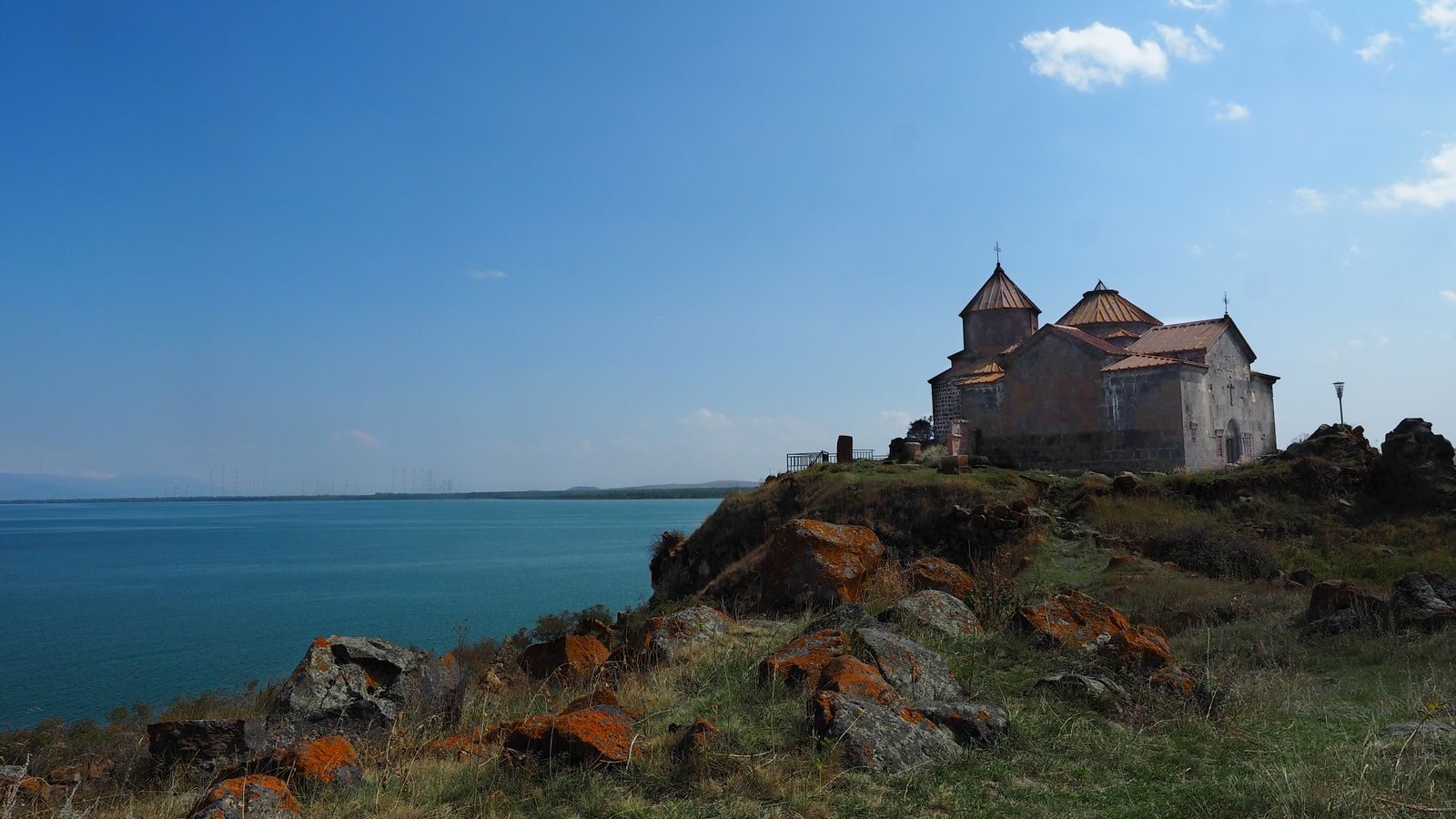 Radreise Armenien: Kloster Hayrawank am Sewansee