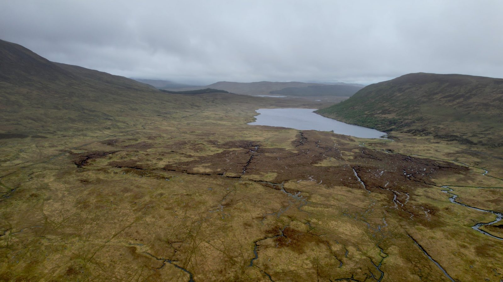 zwischen Loch Rannoch und Loch Ossian